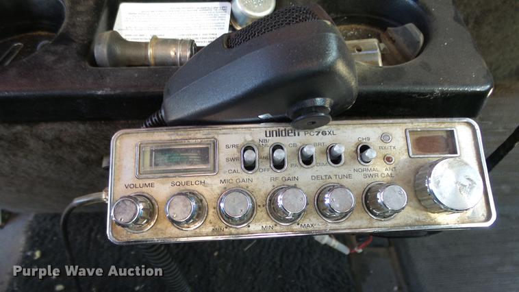 image for item DC3025 1991 International F9370 semi truck