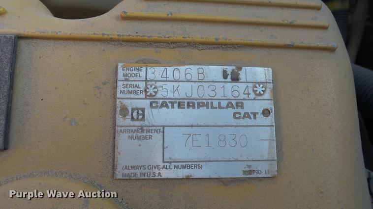 image for item DC3025 1991 International F9370 semi truck