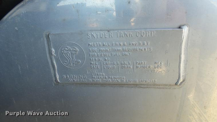 image for item DC3025 1991 International F9370 semi truck