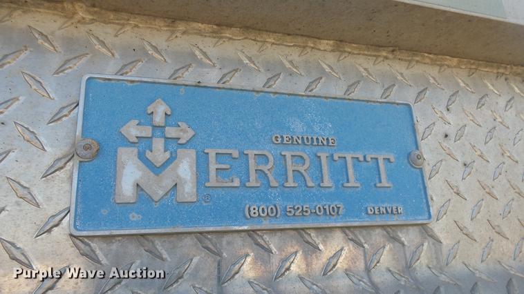 image for item DC3025 1991 International F9370 semi truck