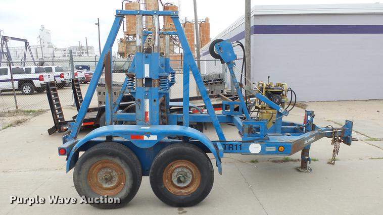 image for item DC3107 1999 Arnco TM3040 reel trailer