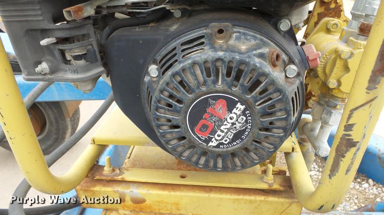 image for item DC3107 1999 Arnco TM3040 reel trailer