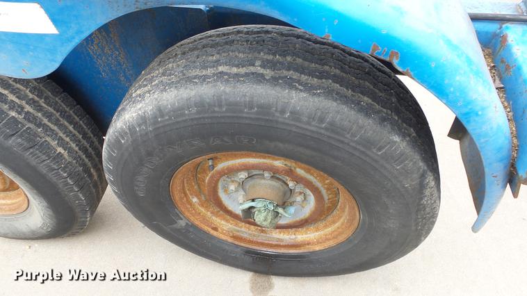 image for item DC3107 1999 Arnco TM3040 reel trailer