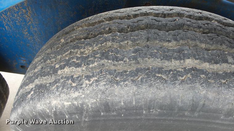 image for item DC3107 1999 Arnco TM3040 reel trailer