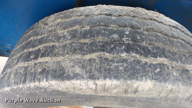 image for item DC3107 1999 Arnco TM3040 reel trailer