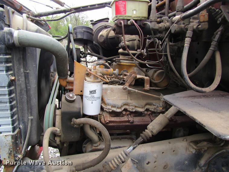 image for item DC4250 1985 Ford 8000 box truck