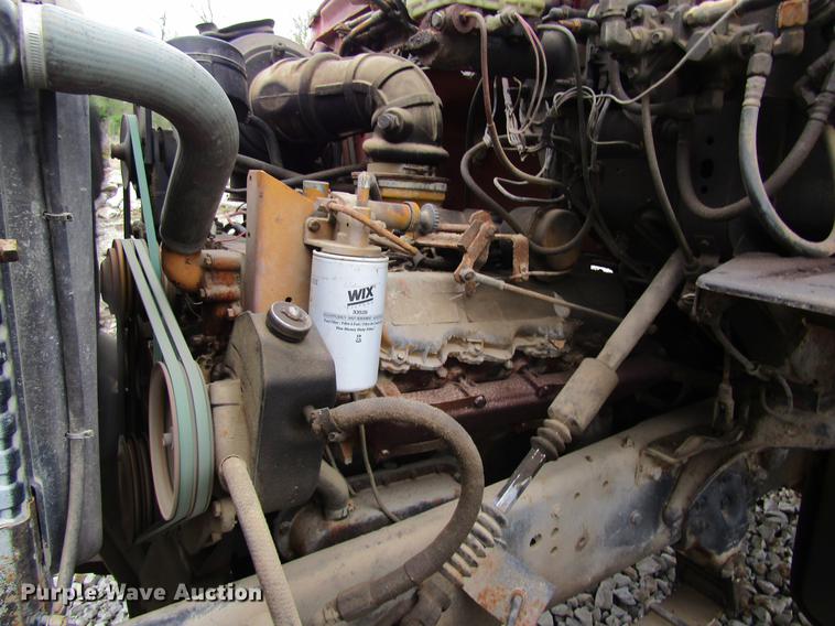 image for item DC4250 1985 Ford 8000 box truck