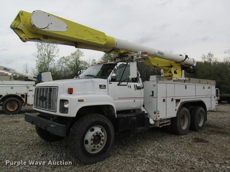 image for item DC4251 2000 Chevrolet C8500 bucket truck