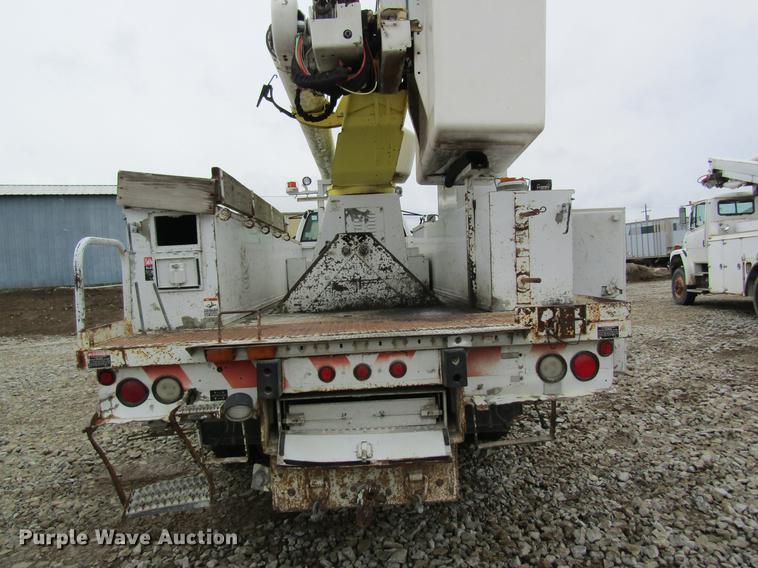 image for item DC4251 2000 Chevrolet C8500 bucket truck