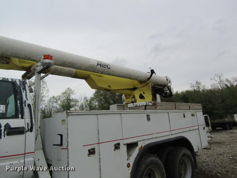 image for item DC4251 2000 Chevrolet C8500 bucket truck