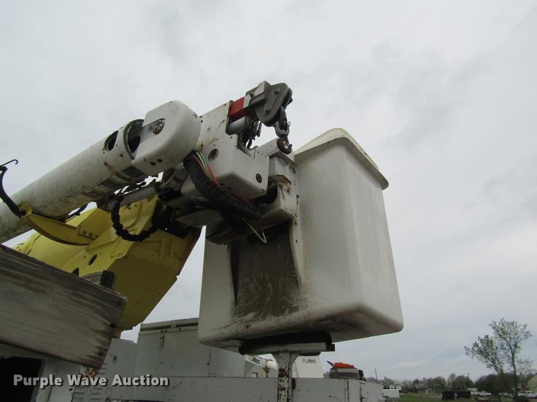 image for item DC4251 2000 Chevrolet C8500 bucket truck