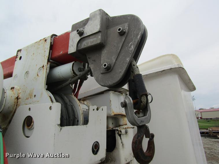 image for item DC4251 2000 Chevrolet C8500 bucket truck