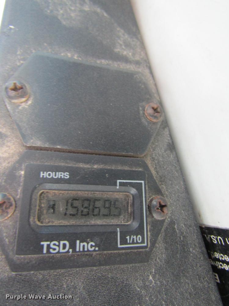 image for item DC4251 2000 Chevrolet C8500 bucket truck