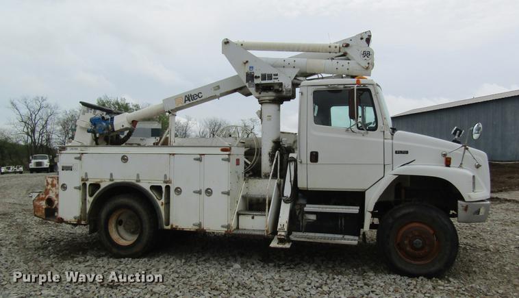 image for item DC4252 1998 Freightliner FL70 bucket truck