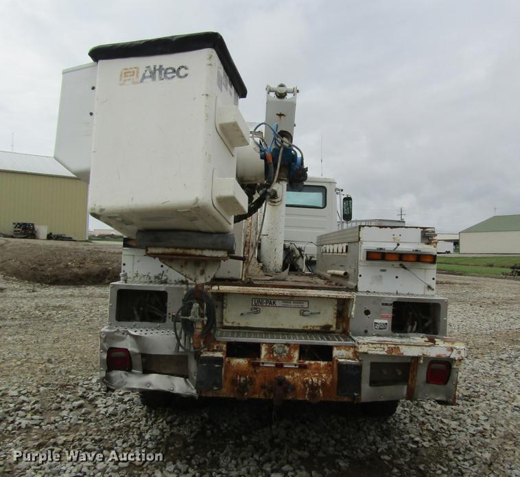 image for item DC4252 1998 Freightliner FL70 bucket truck