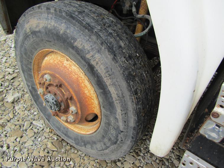 image for item DC4252 1998 Freightliner FL70 bucket truck