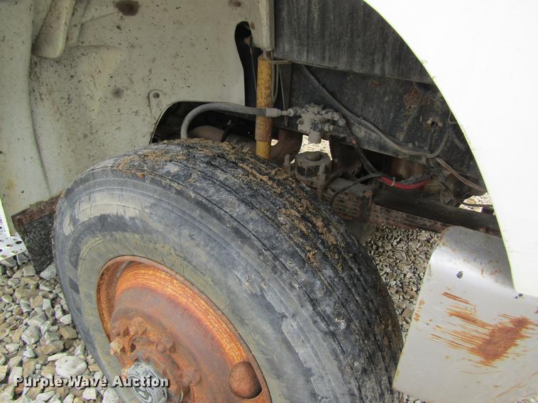 image for item DC4252 1998 Freightliner FL70 bucket truck