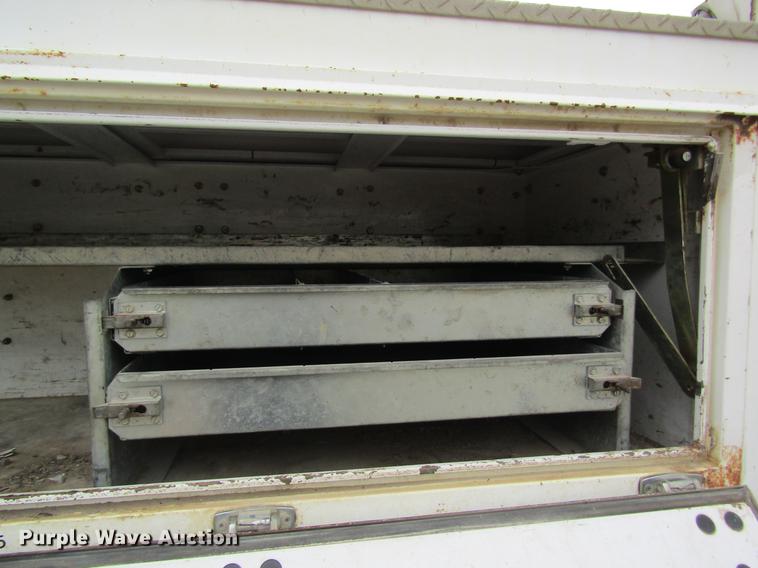 image for item DC4252 1998 Freightliner FL70 bucket truck