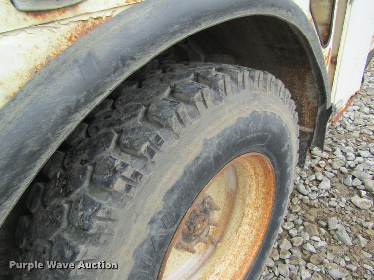 image for item DC4252 1998 Freightliner FL70 bucket truck