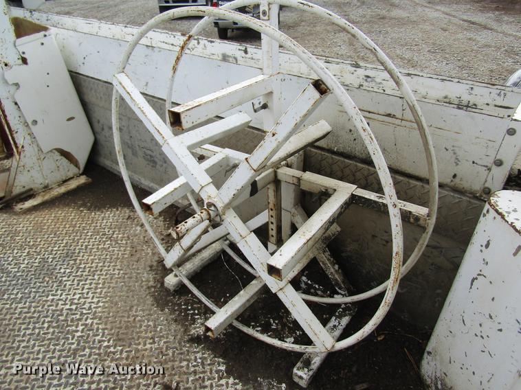 image for item DC4252 1998 Freightliner FL70 bucket truck