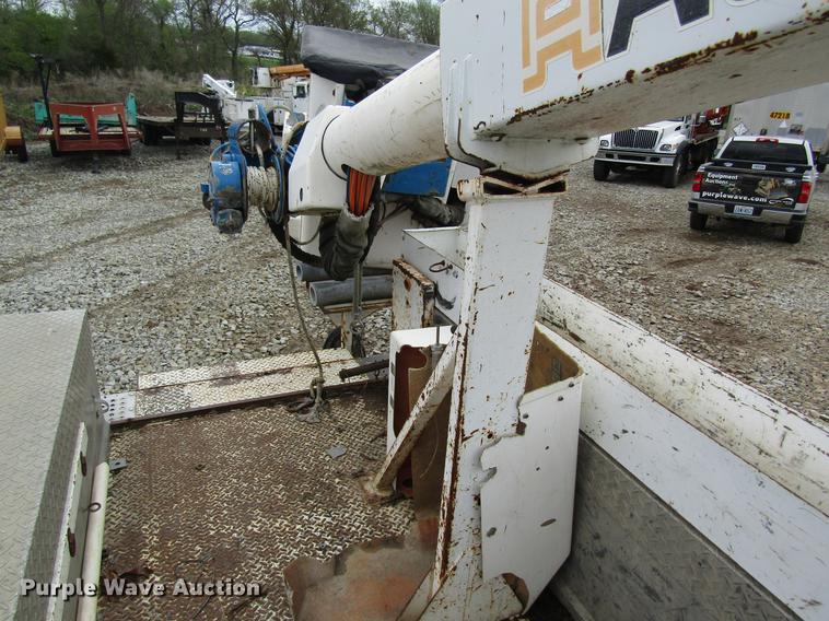 image for item DC4252 1998 Freightliner FL70 bucket truck