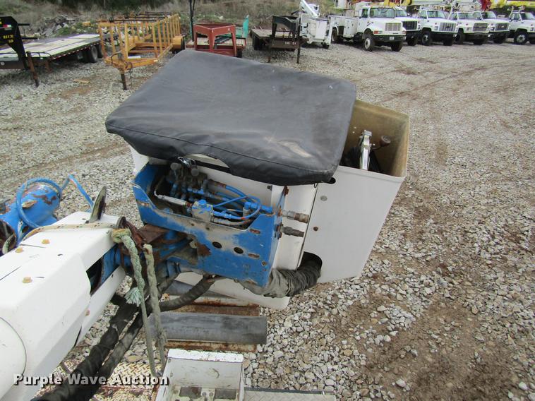 image for item DC4252 1998 Freightliner FL70 bucket truck