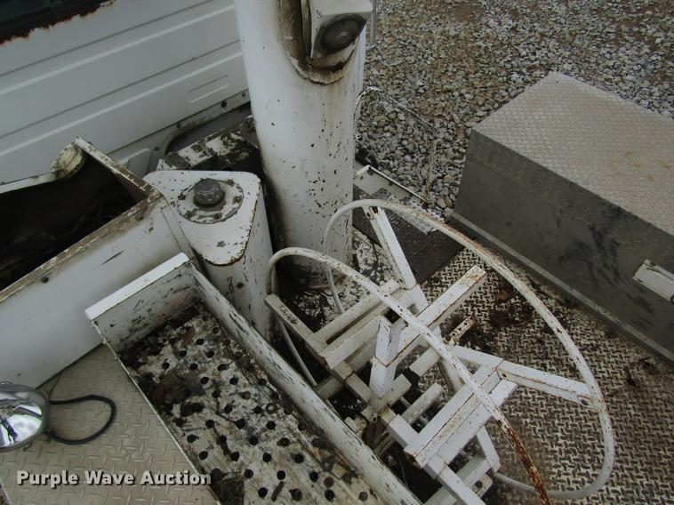 image for item DC4252 1998 Freightliner FL70 bucket truck