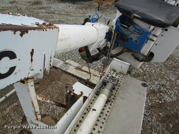 image for item DC4252 1998 Freightliner FL70 bucket truck