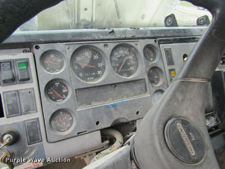 image for item DC4252 1998 Freightliner FL70 bucket truck