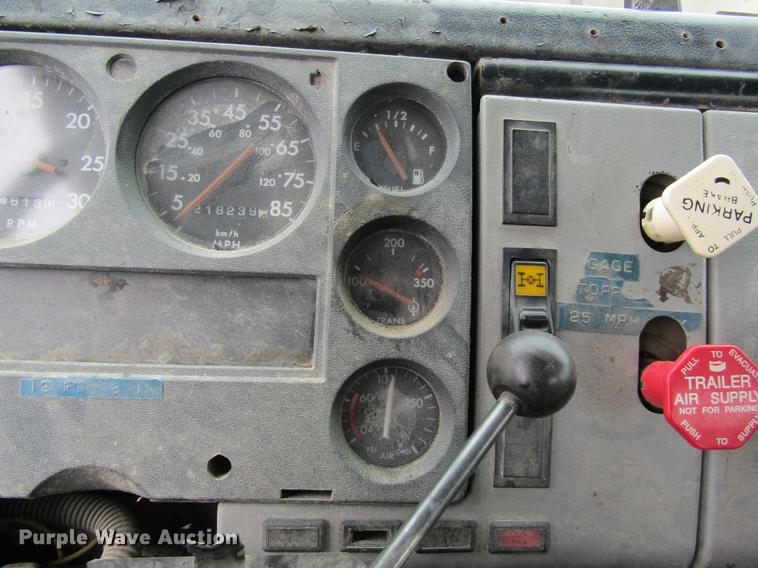 image for item DC4252 1998 Freightliner FL70 bucket truck