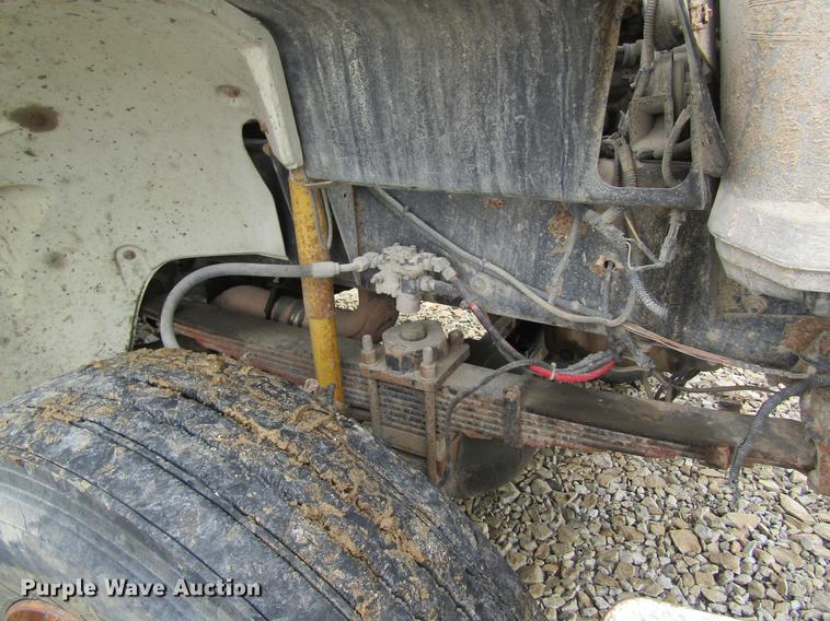 image for item DC4252 1998 Freightliner FL70 bucket truck