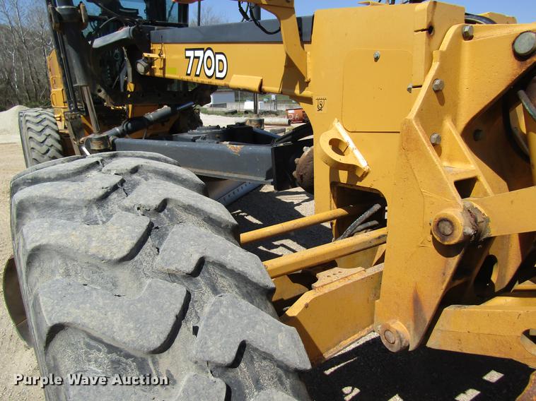 image for item DC4311 2006 John Deere 770D motor grader