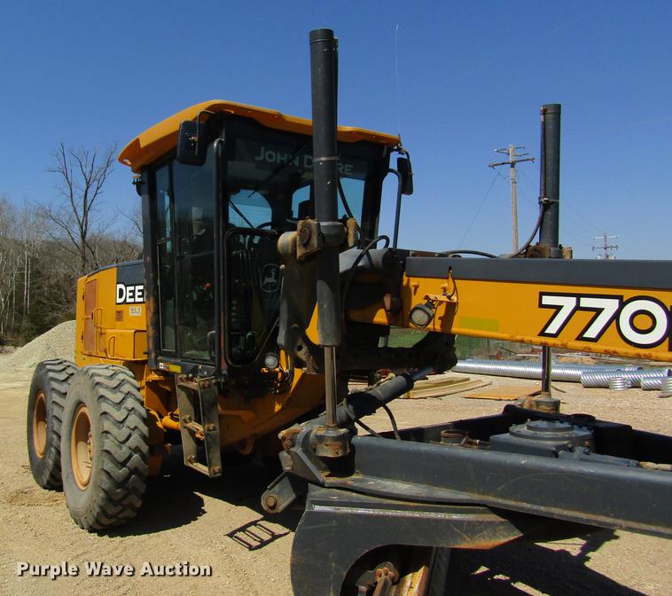 image for item DC4311 2006 John Deere 770D motor grader