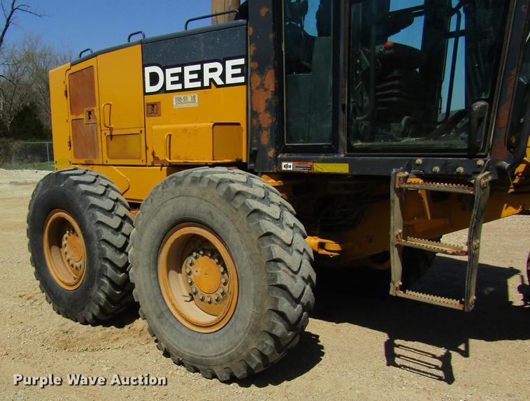image for item DC4311 2006 John Deere 770D motor grader