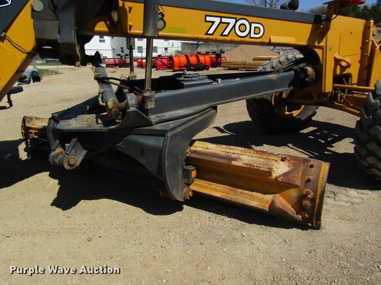 image for item DC4311 2006 John Deere 770D motor grader