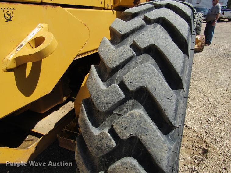 image for item DC4311 2006 John Deere 770D motor grader