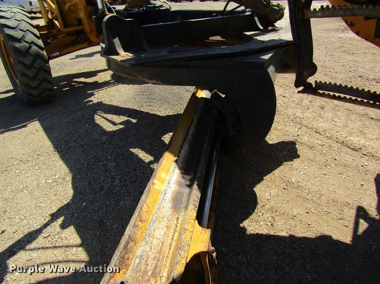 image for item DC4311 2006 John Deere 770D motor grader