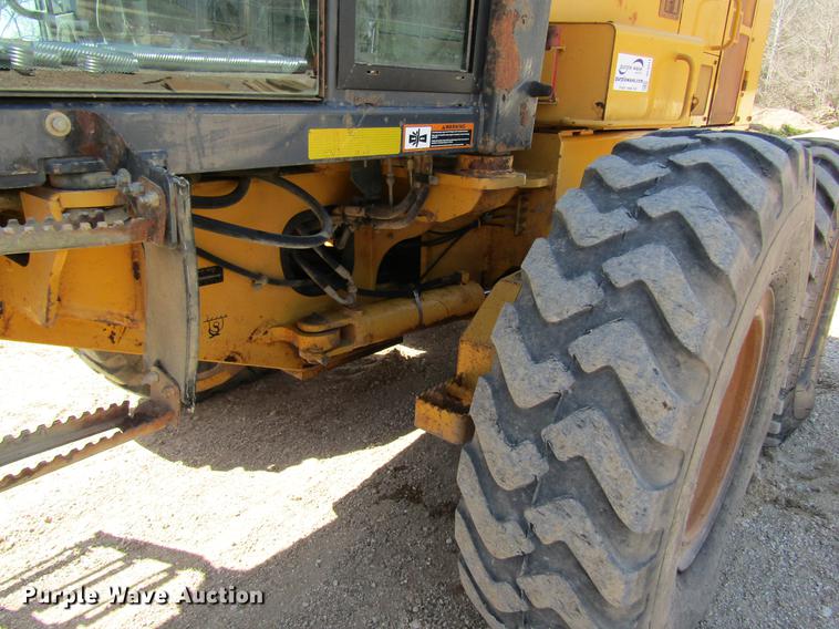 image for item DC4311 2006 John Deere 770D motor grader