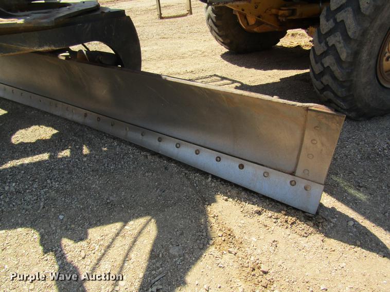 image for item DC4311 2006 John Deere 770D motor grader