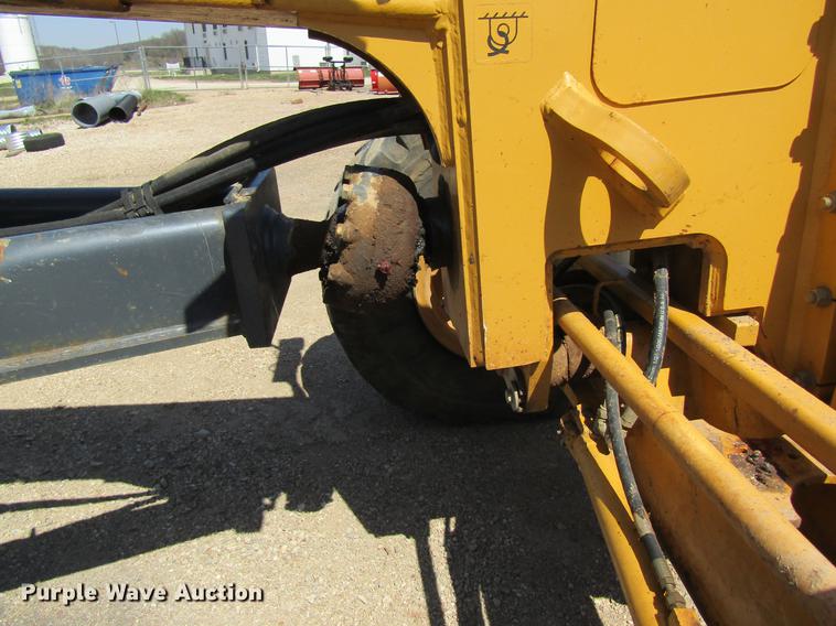 image for item DC4311 2006 John Deere 770D motor grader