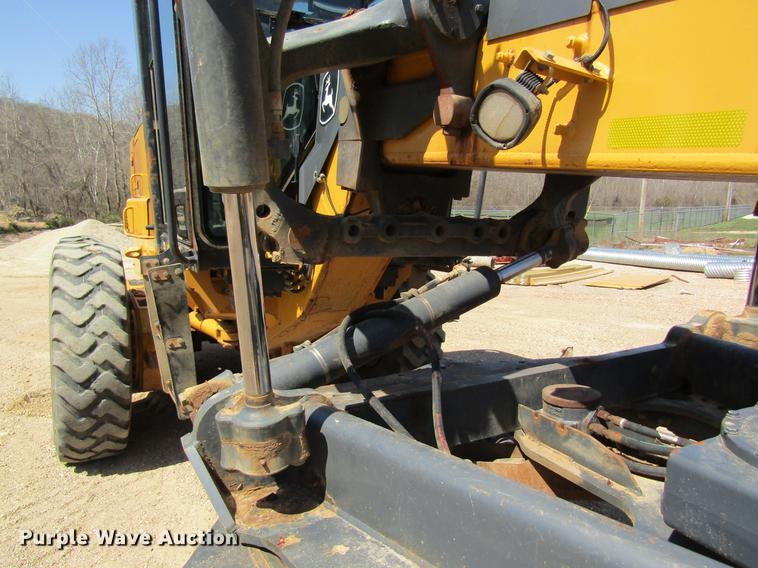image for item DC4311 2006 John Deere 770D motor grader