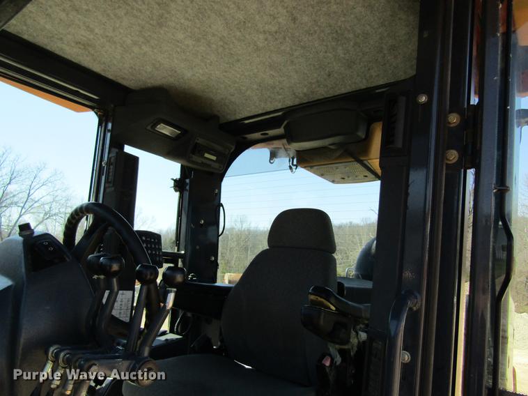 image for item DC4311 2006 John Deere 770D motor grader