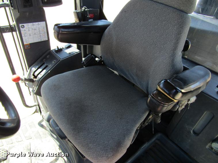 image for item DC4311 2006 John Deere 770D motor grader