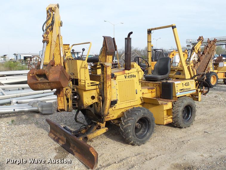 image for item DC5539 1997 Vermeer V450A trencher