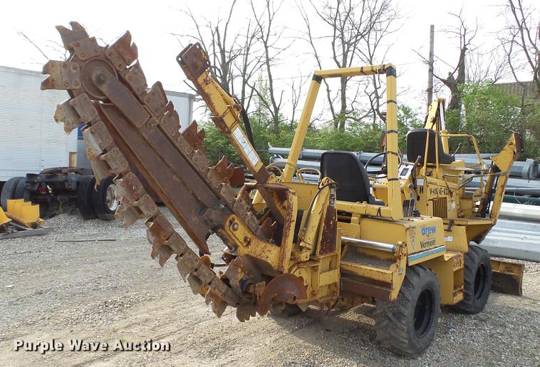 image for item DC5539 1997 Vermeer V450A trencher