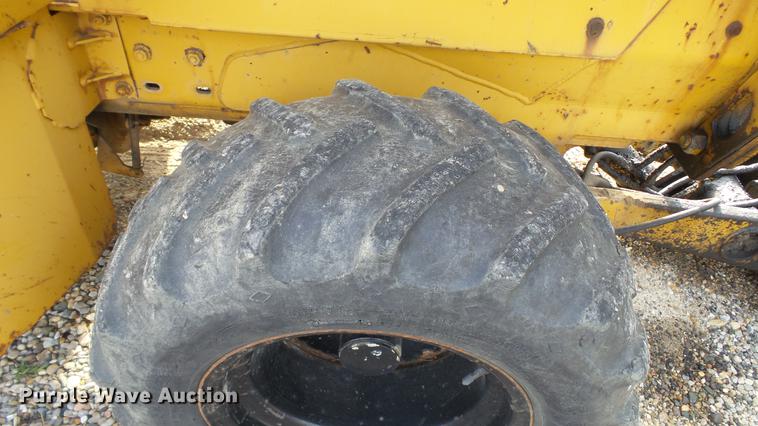 image for item DC5539 1997 Vermeer V450A trencher