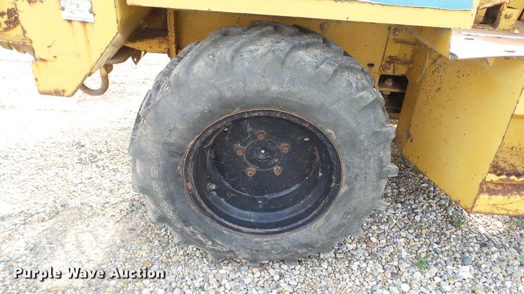 image for item DC5539 1997 Vermeer V450A trencher