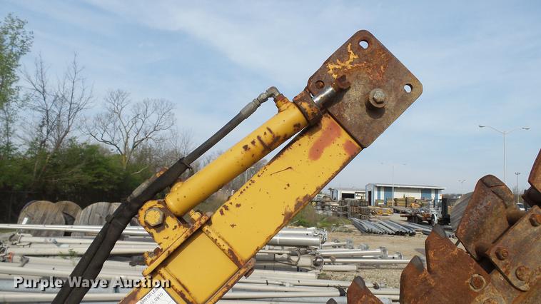 image for item DC5539 1997 Vermeer V450A trencher