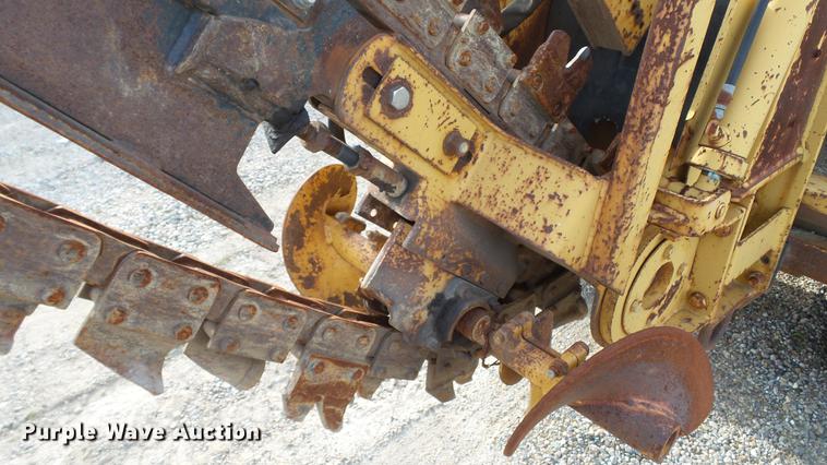 image for item DC5539 1997 Vermeer V450A trencher