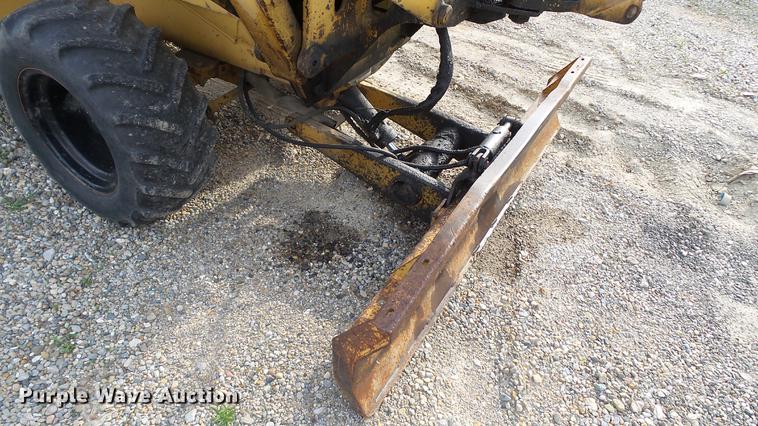 image for item DC5539 1997 Vermeer V450A trencher